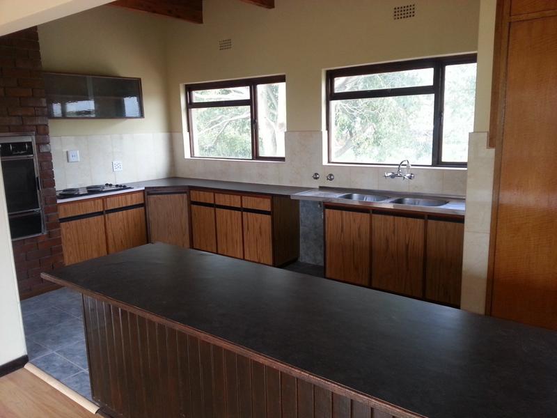 To Let 4 Bedroom Property for Rent in Monte Vista Western Cape